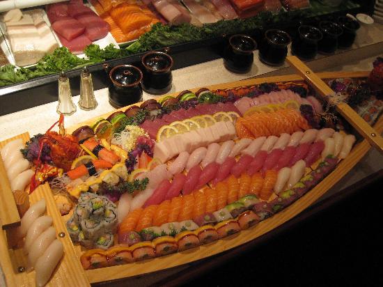 sushi-largeboat.jpg