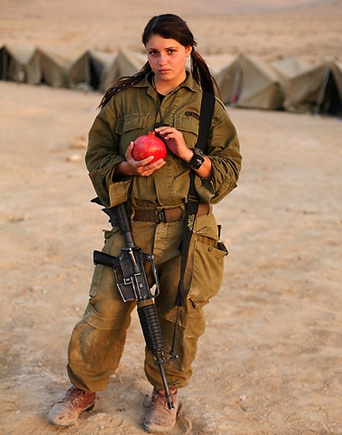 Israeli+female+soldiers+troops+member+women+girl+hoties+hot+cool+sexy+leisure++gun+their+hands+Israeli+female+soldiers+to+participate++live-fire+exercises+Leisure+gum4++%25289%2529.jpg