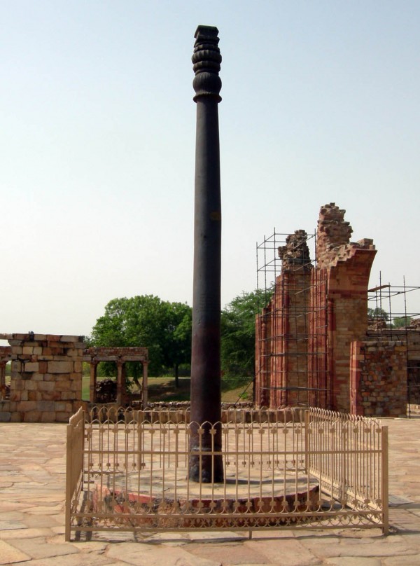 The-Iron-Pillar-of-Delhi-600x808.jpg