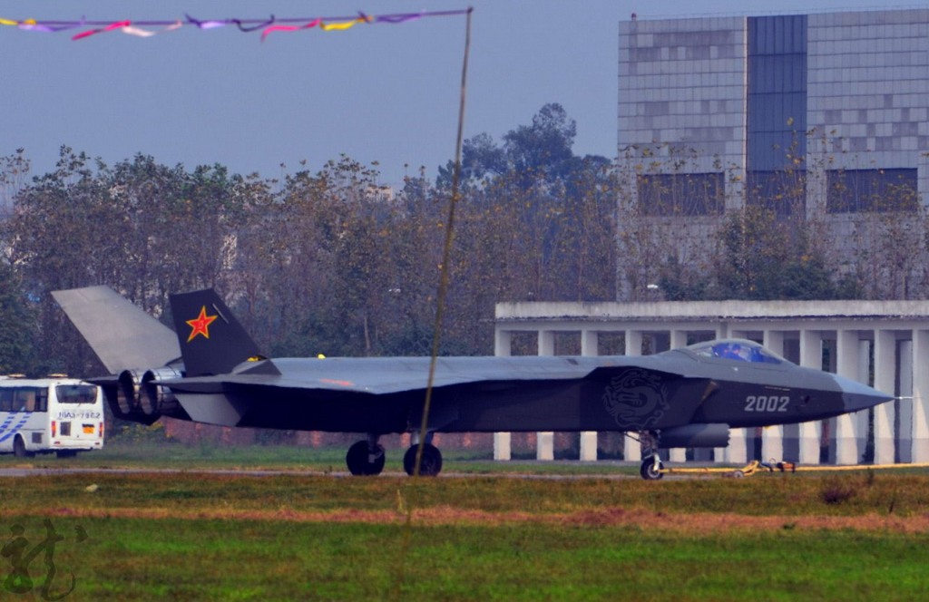 Chinese+J-20+Fitted+With+Chinese+AESA+Radar.jpg