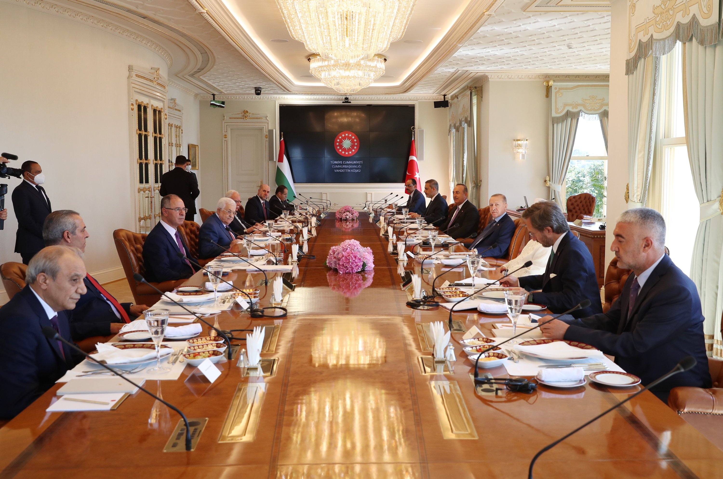 Turkish delegation led by President Recep Tayyip Erdoğan (3rd R) and the Palestinian delegation headed by President Mahmoud Abbas (4th L) meet for talks in Istanbul, July 10, 2021. (Turkish Presidency via AA)