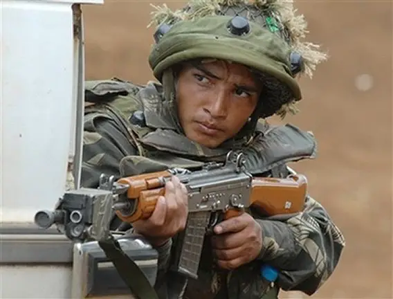 Indian_soldier_news_012.jpg