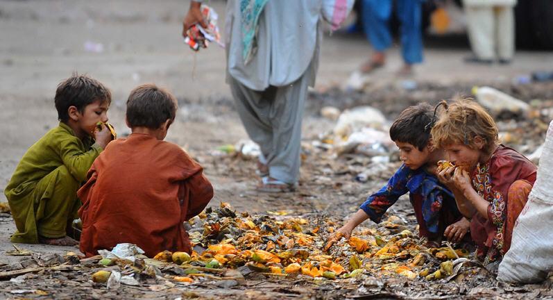 poverty-in-pakistan-2.jpg