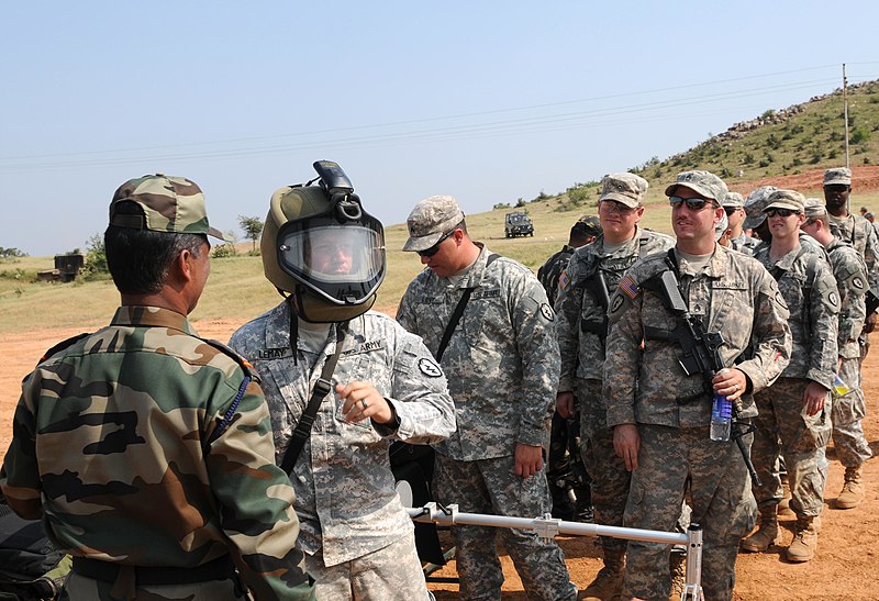 800px-US_Army_53741_Indian_army_division_leads_IED_workshop_during_Exercise_Yudh_Abhyas_09.jpg