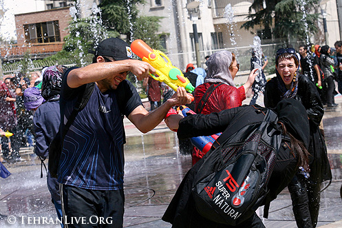 water_gun_festival_tehran_1.jpg