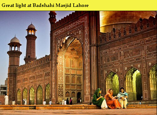 Beautiful-Lahore-Badshahi-Masjid-Pakistan-Picture-wallpaper.jpg