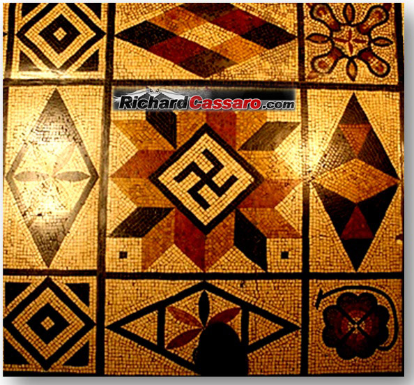 Swastika-lyon-france.jpg