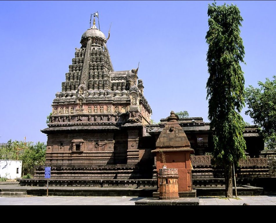 Grishneshwar-famous-hindu-Temple-at-maharastra-images-free.jpg