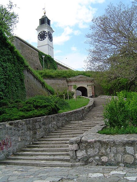 450px-Petrovaradin_Fortress_3.jpg