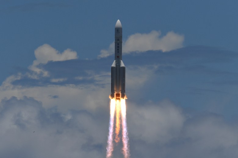 China-Mars-rocket.jpg