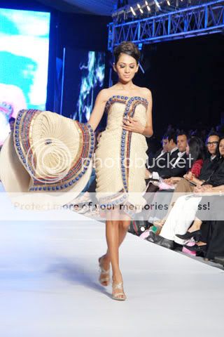 pakistan_institute_of_fashion_design_pfdc_pakistan_fashion_week_27.jpg