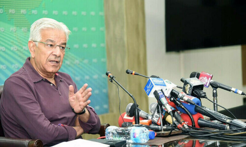 Afghanistan neither fulfilling its obligations as neighbour nor safeguarding Doha deal: Asif