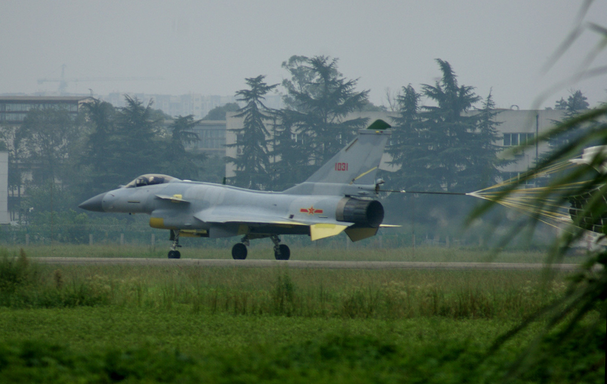 J-10B+1031+-+28.8.12+People%2527s+Liberation+Army+Air+Force+J-10b+sdi+Vanguard+Vigorous+Dragon+four+4+SD-10+PL-12+BVRAAM+PL-8+10+ASR+HMS+IFR++aesa+radar+fighter+jet+missiles+bombs+ls6+pgm+gps+weapons+paf+fc-20+pakistan++%25282%2529.jpg