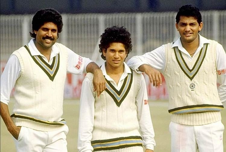 sachin-tendulkar-debut_1573801458.jpeg