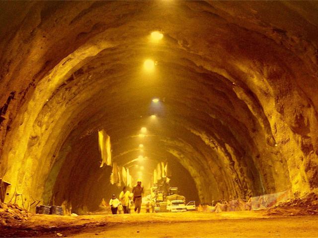 indias-longest-road-tunnel.jpg