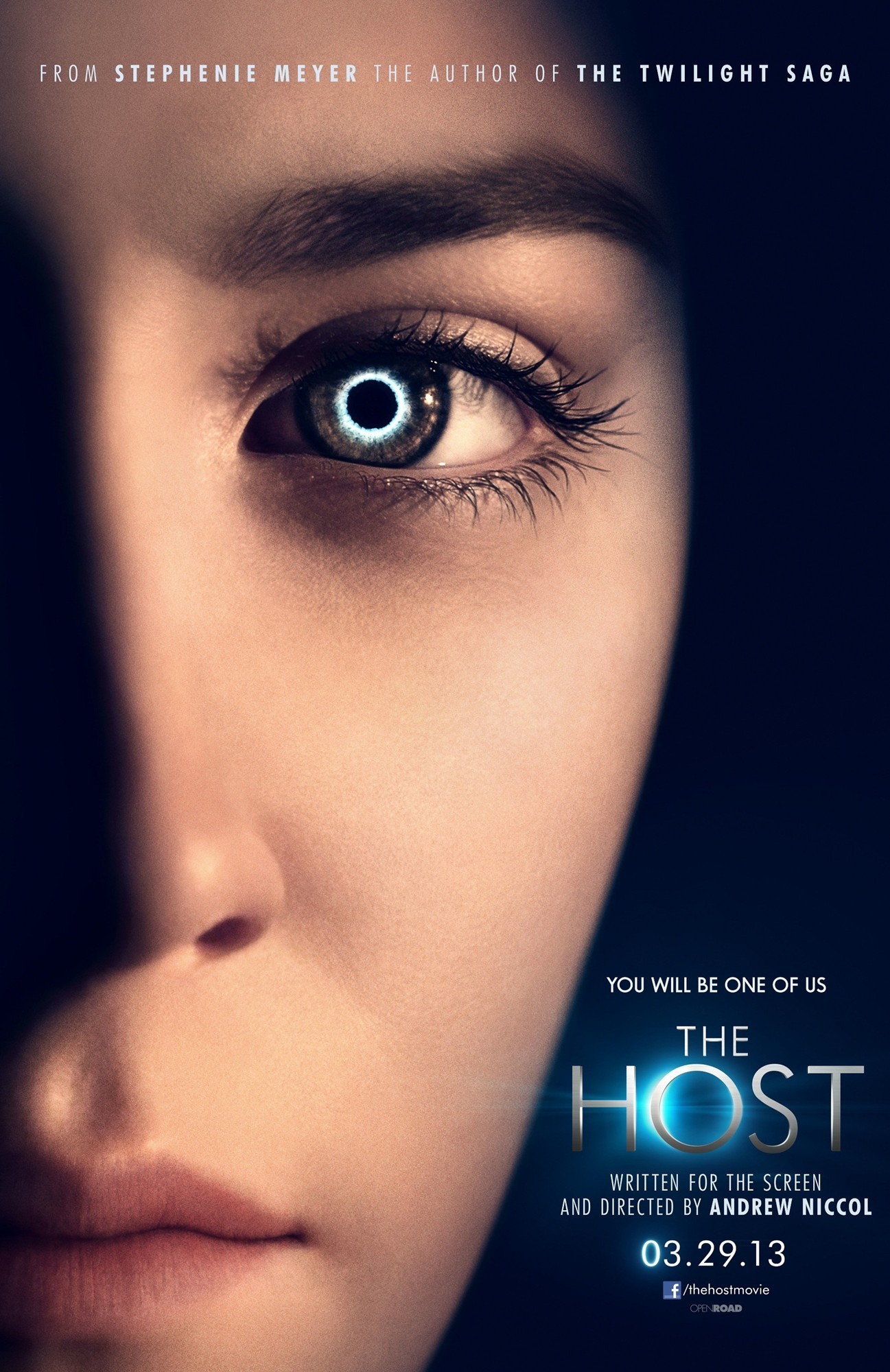 the-host-2013-poster01.jpg