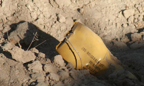 Cluster-bomb-007.jpg