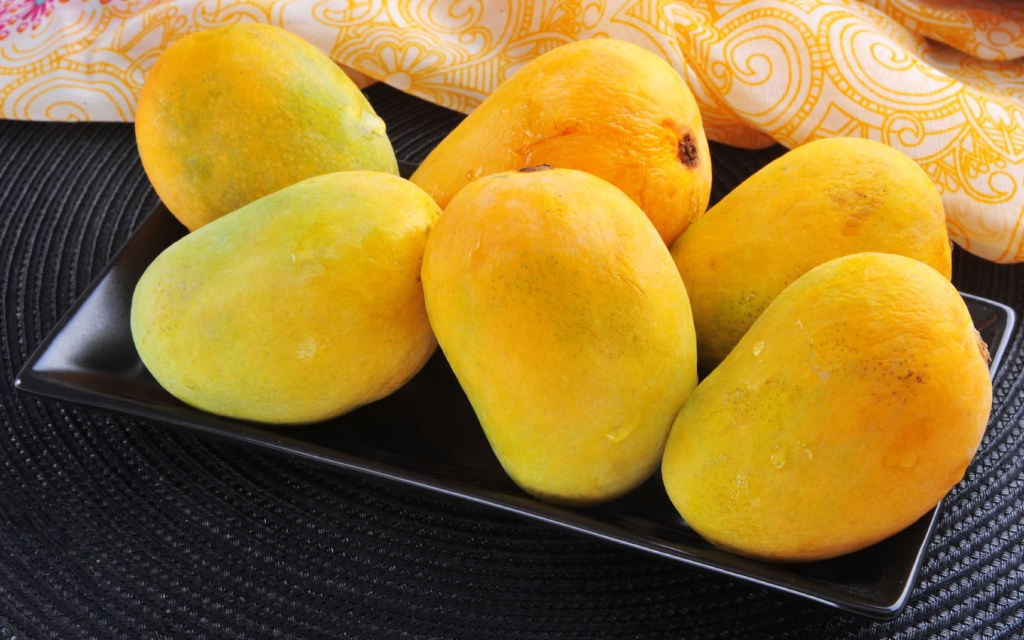 Anwar Ratol Mangoes from Punjab