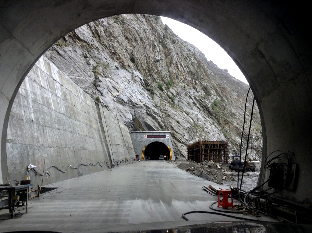 Tunnel-Nol-3-Tunnel-No-2.jpg