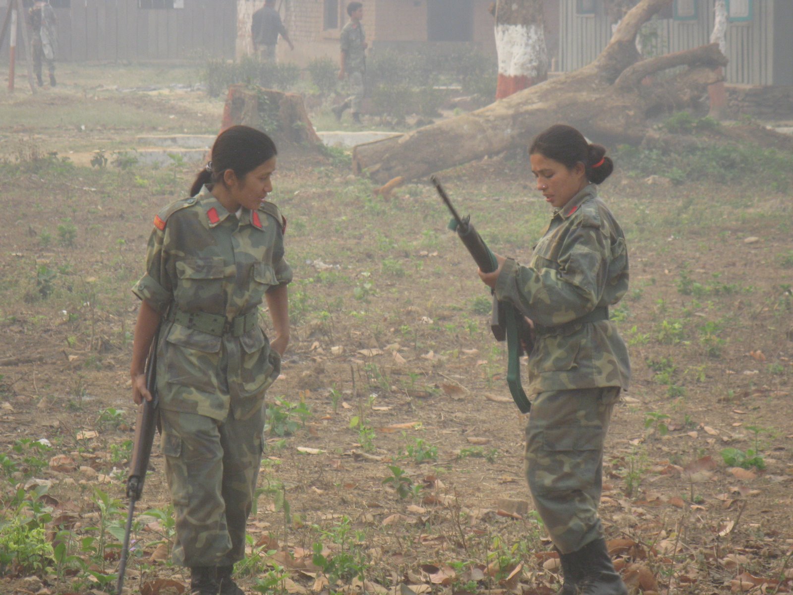 5_maoist_women_fighters_peoples_liberation_army_nepal.jpg
