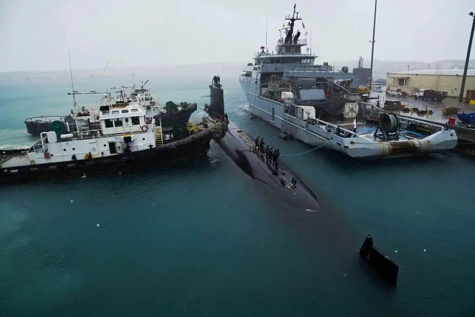 French_Navy_FS_Emeraude_submarine_and_FS_Seine_support_vessel_in_Guam_as_part_of_their_long-term_deployment_925_001.jpg