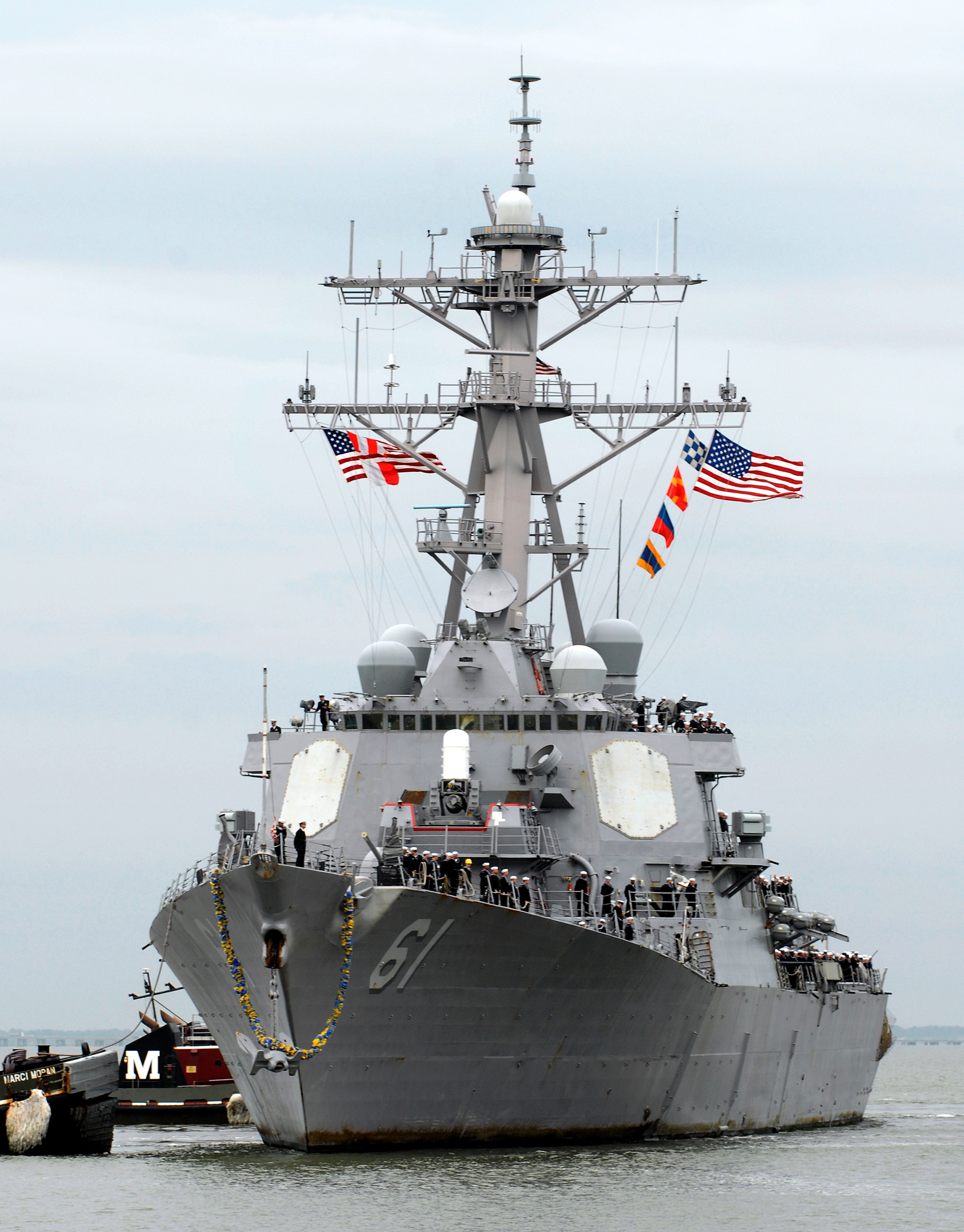 USS_Ramage_%28DDG_61%29.jpg