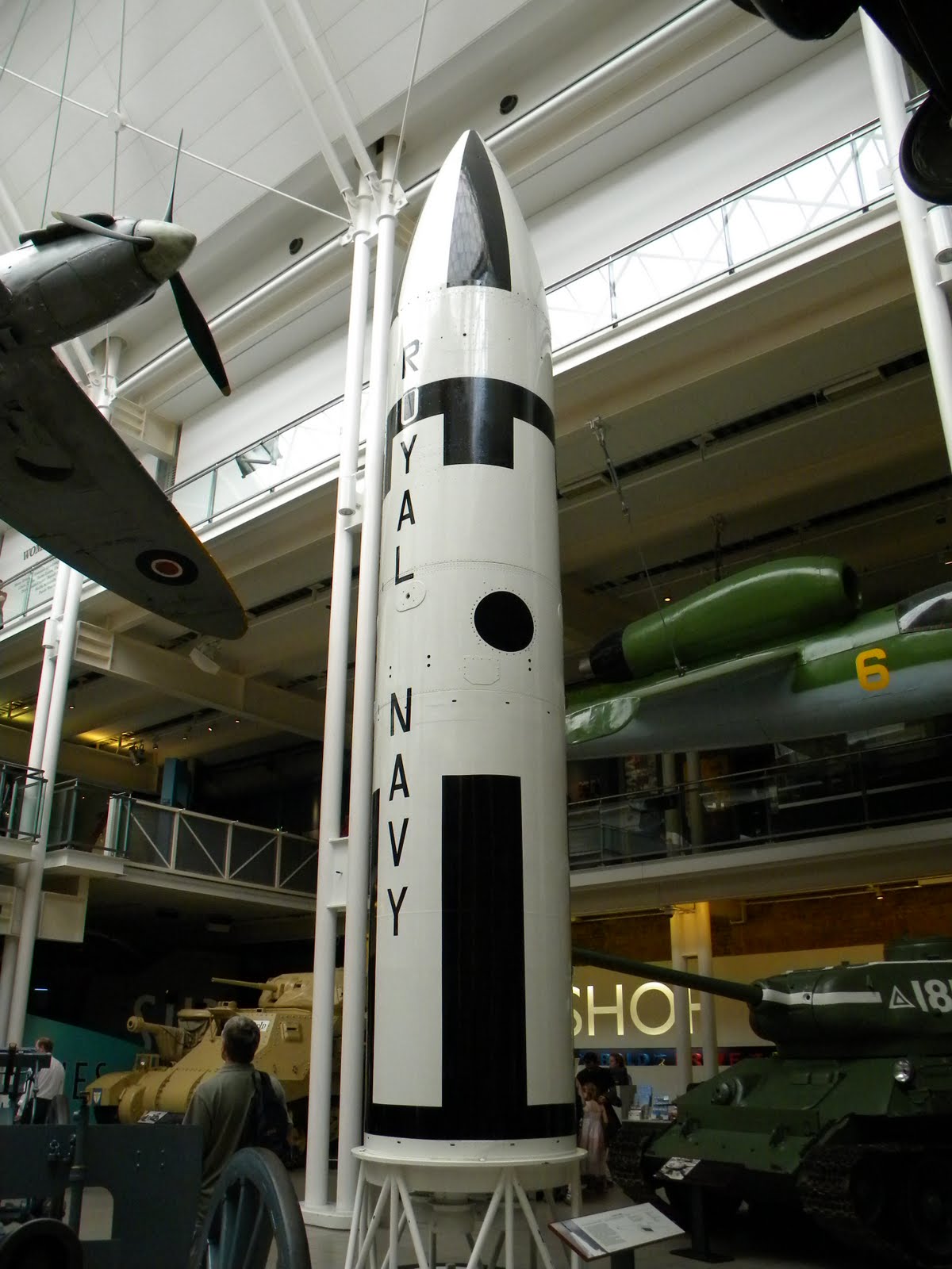 british+polaris+missile.JPG