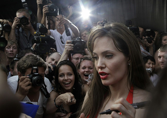 US-actress-Angelina-Jolie-009.jpg