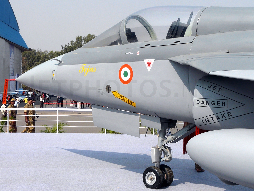 Hindustan_Aeronautics_LCA_Tejas,_India_-_Air_Force_JP7504135.jpg
