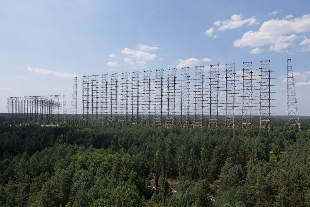 1024px-DUGA_Radar_Array_near_Chernobyl%2C_Ukraine_2014.jpg