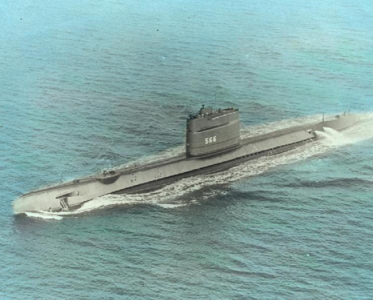 USS_Trout_%28SS-566%29.jpg