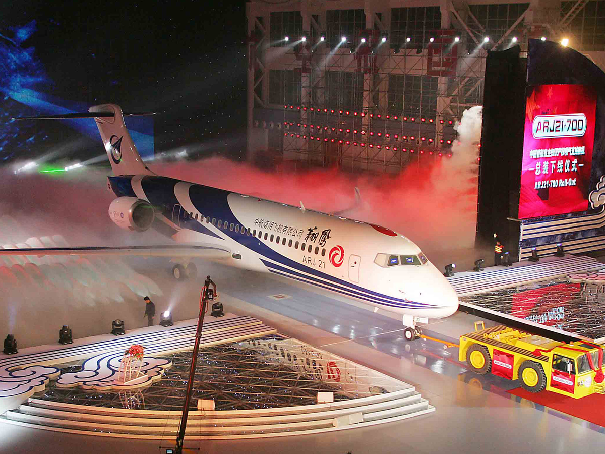 comac-arj21.jpg