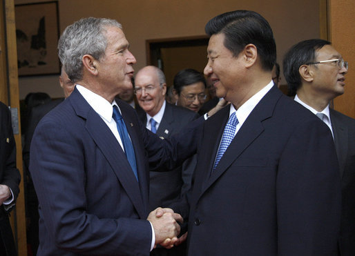 President_George_W._Bush_with_Vice_President_Xi_Jinping.jpg