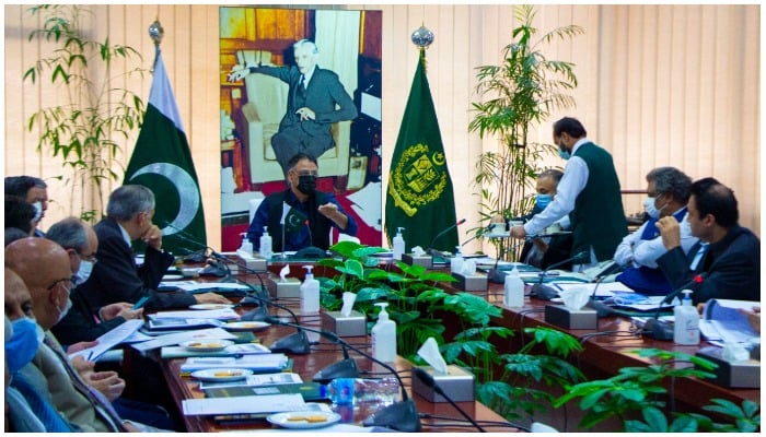 Federal Minister for Planning and Development chairing a meeting of the Cabinet Committee of China-Pakistan Economic Corridor. Photo Ministry of Planning, Development and Special Initiatives