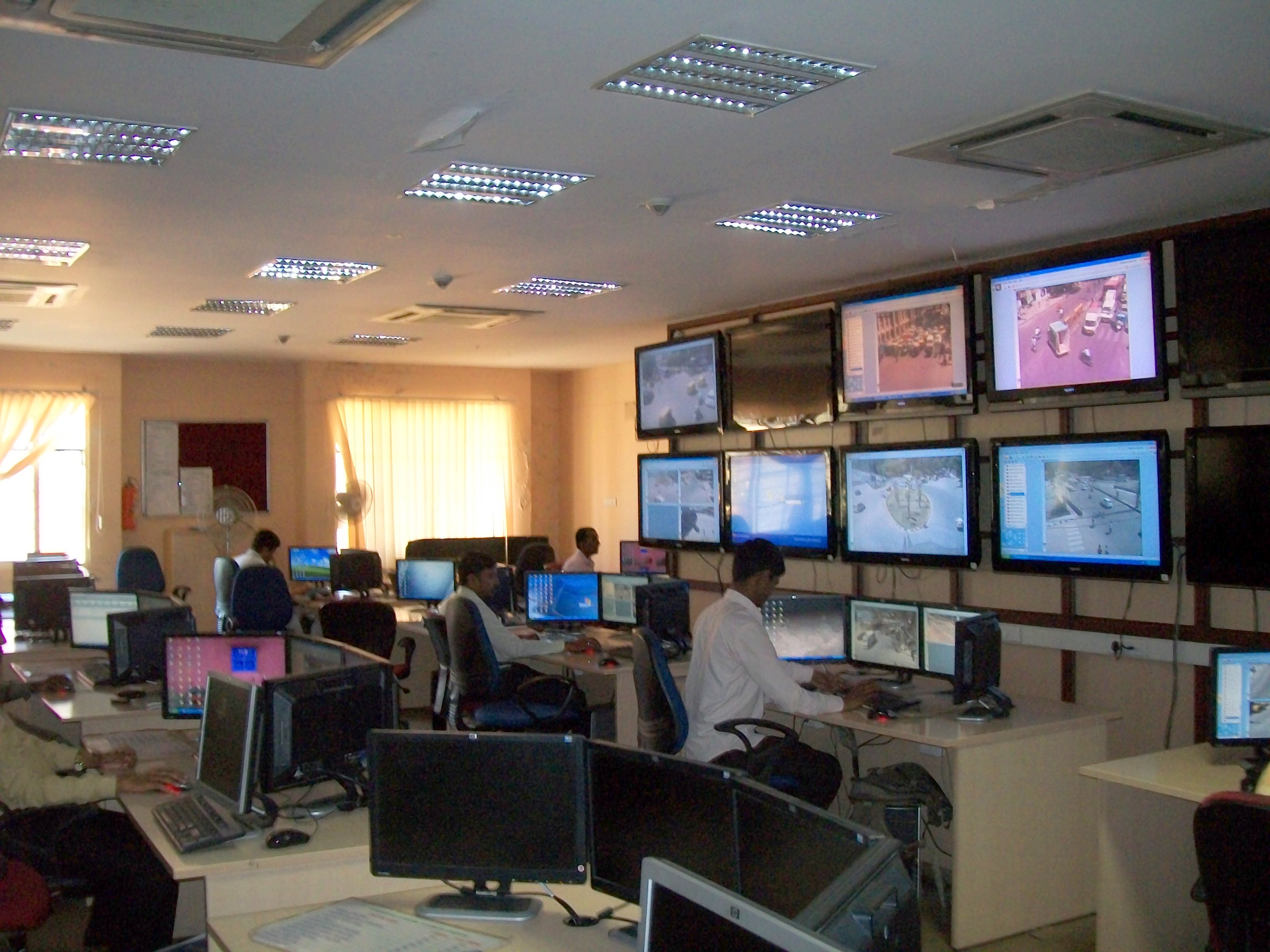 Inside_View_of_the_Traffic_Management_Center%2C_Bangalore.jpg