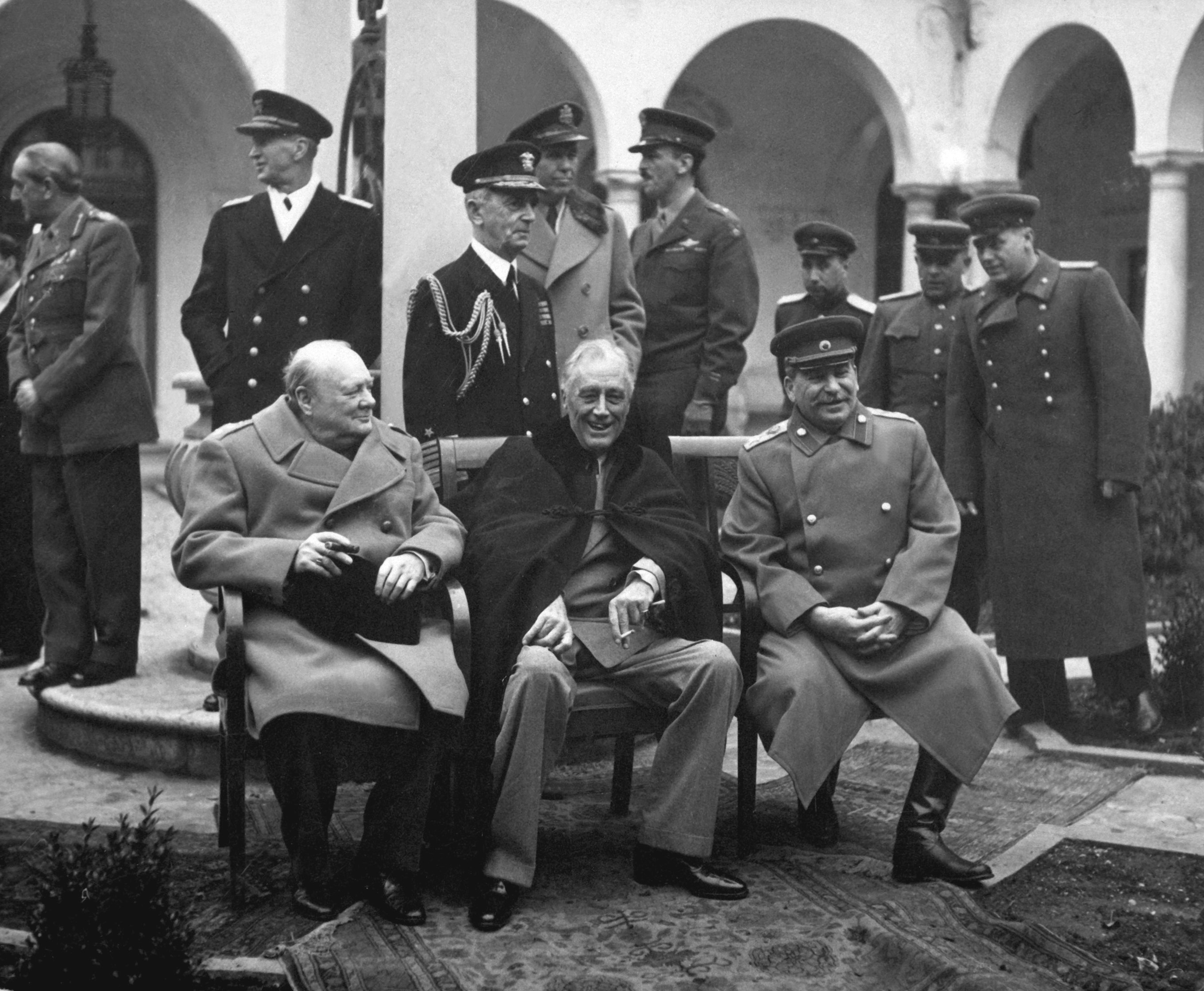 Yalta_Conference_%28Churchill,_Roosevelt,_Stalin%29_%28B%26W%29.jpg