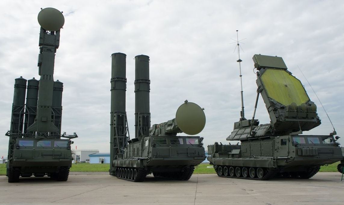 S-300-missile-system-sistema-missilistico-antey.jpg