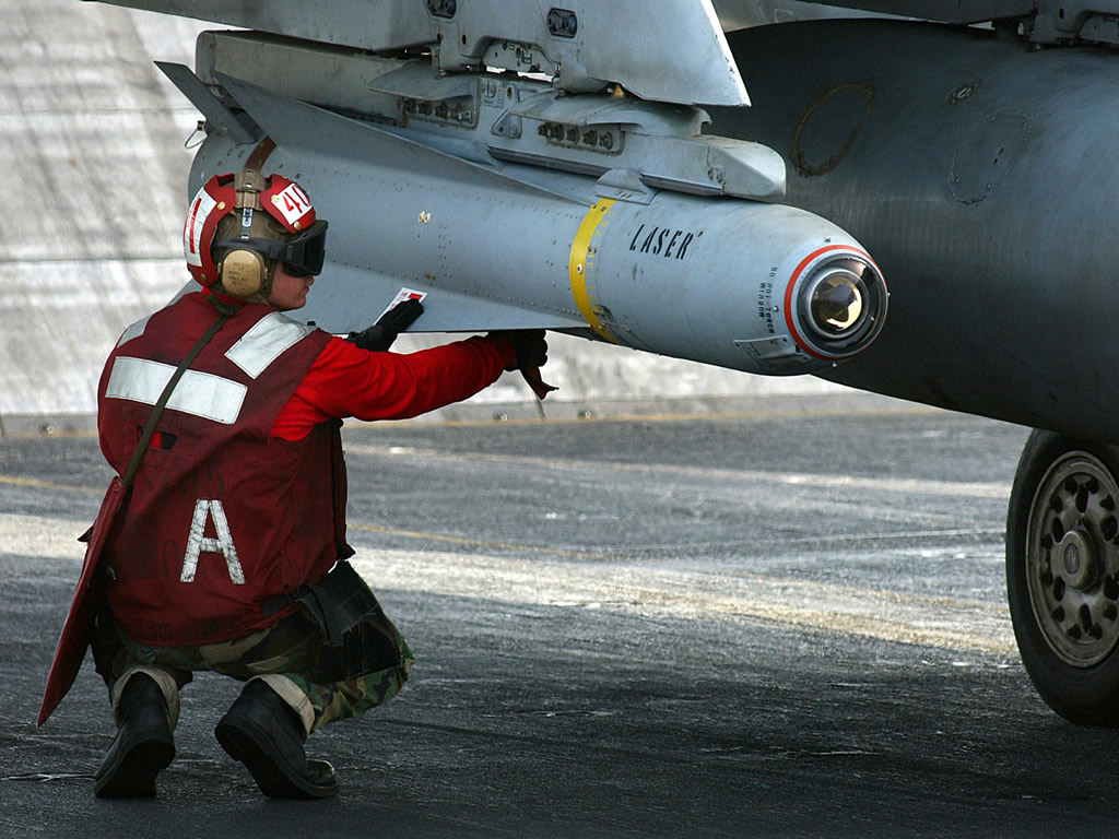 ORD_AGM-65_on_F-18_2004_lg.jpg