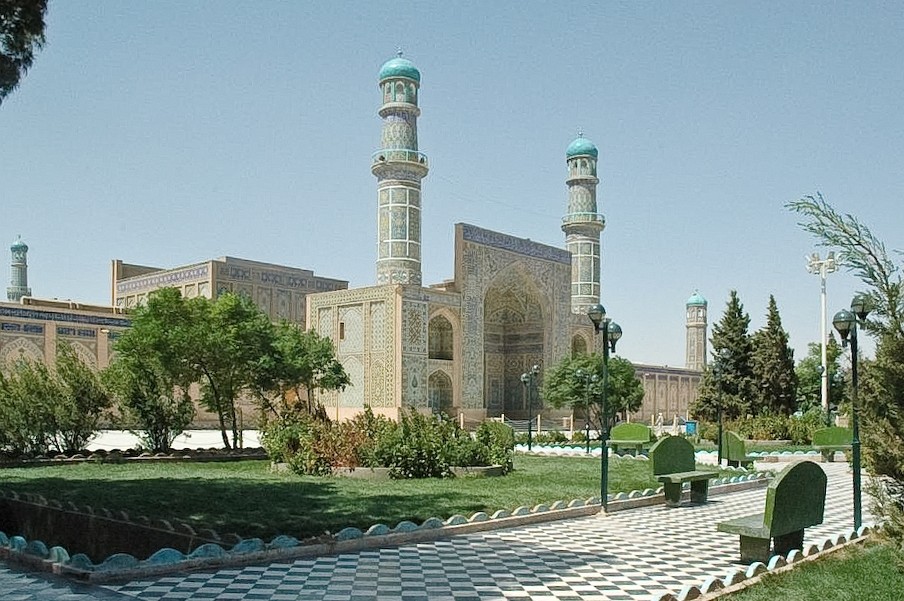 Friday_Mosque_in_Herat,_Afghanistan.jpg