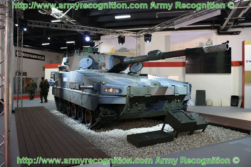 Anders_Obrum_Bumar_light_tank_tracked_armoured_fighting_platform_vehicle_Poland_Polish_MSPO_2010_defense_exhibition_001.jpg