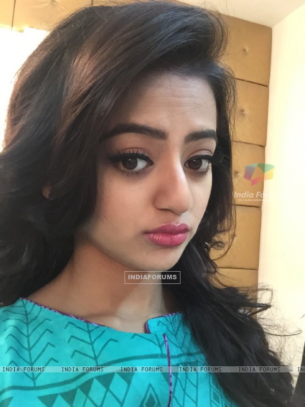 383510-helly-shah.jpg