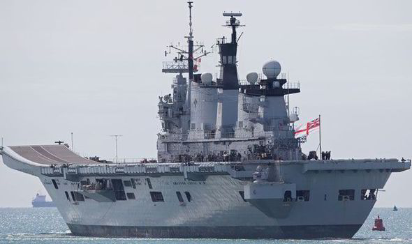 gibraltar_hms_illustrious-421509.jpg