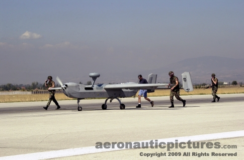 stock-photo_rq-5_hunter_uav_uas_us-army_macedonia_008.JPG