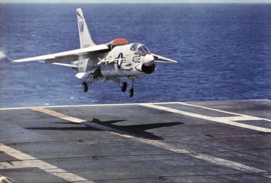F-8E_Crusader_of_VF-194_landing_on_USS_Bon_Homme_Richard_%28CVA-31%29_in_1965.jpg