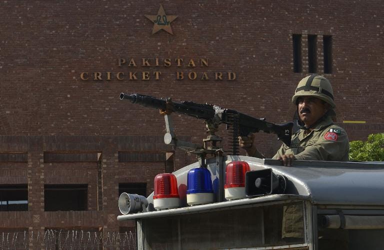 afp-zimbabwe-brings-international-cricket-back-to-pakistan.jpg