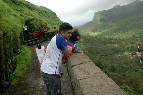 trek_to_lohagad_fort_lonavala_13.jpg