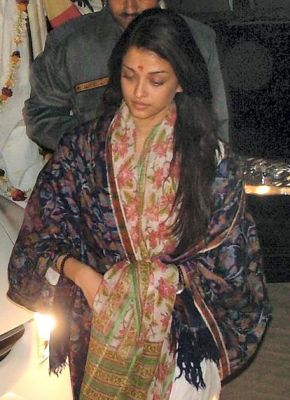 aishwarya-rai-no-make-up.jpg