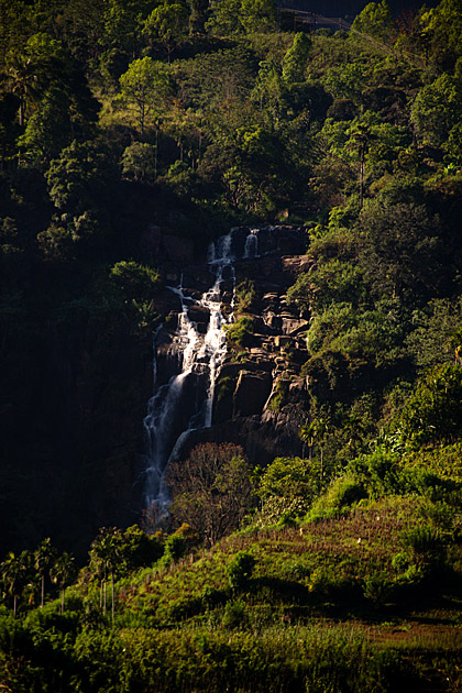 Ella-Waterfall-Sri-Lanka.jpg