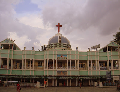 Infant+Jesus+Shrine,+Viveknagar,+Bangalore+(2).JPG