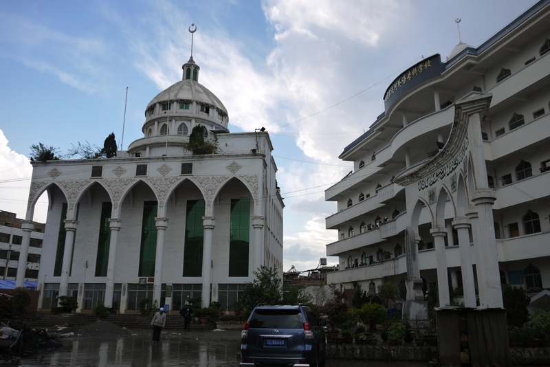 zhaotong-mosque_and_dorms.jpg